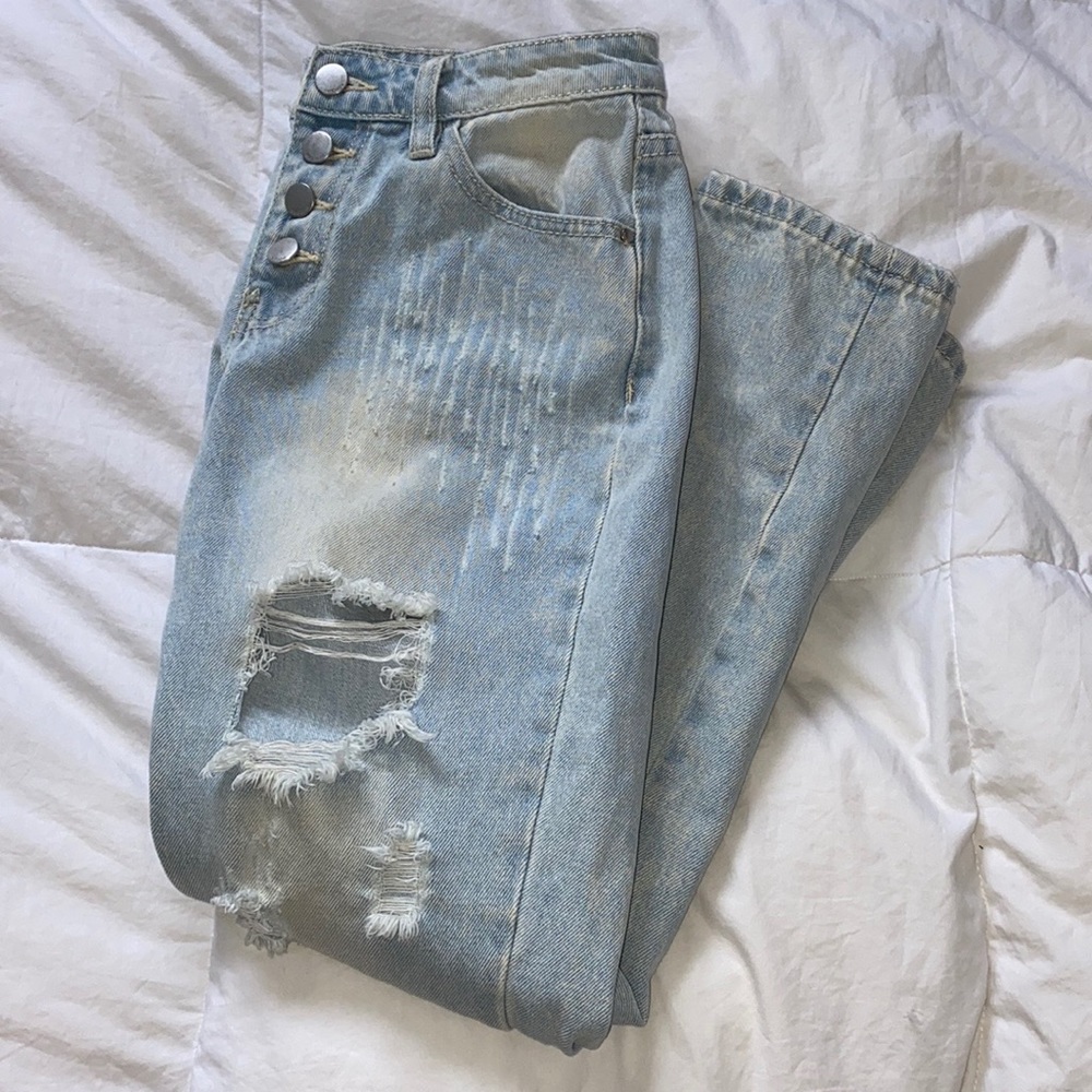 Women’s Straight/Mom Jeans